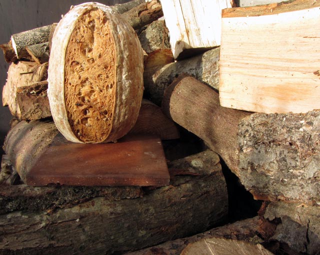 logs bread 004 small