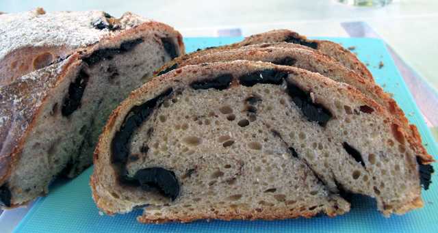 olive-crumb-001-small